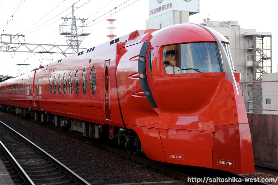 Meet the real-life Gundam train in Japan! 35