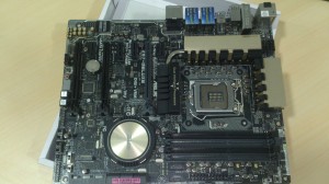 mobo-unboxed