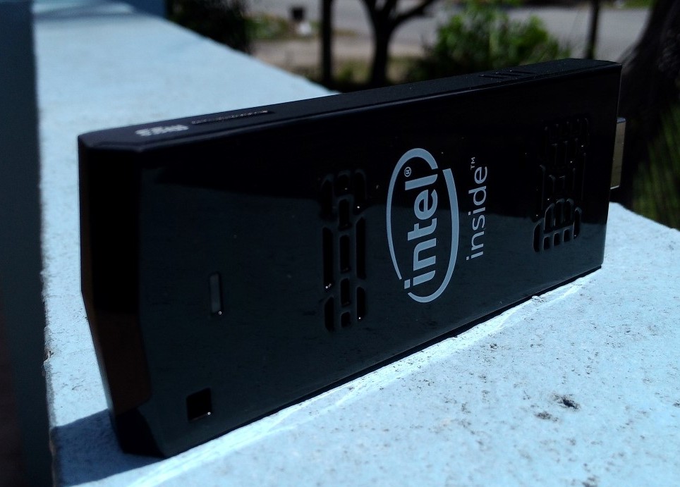 Intel Compute Stick review — One Stick to Rule Them All 29