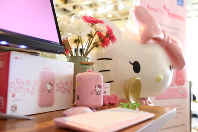 300 more Acer Revo One Hello Kitty edition coming due to overwhelming demand 37