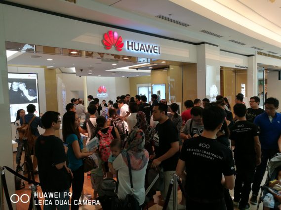 Huawei Experience Store - KLCC