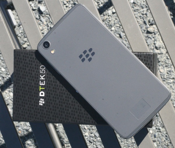 BlackBerry goes touchscreen-only for the DTEK50 27