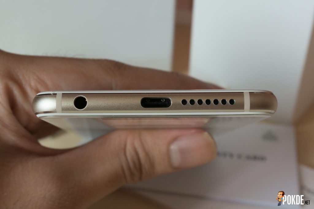 Tale of the disappearing 3.5mm jack; for truly better audio or just to sell you dongles? 34