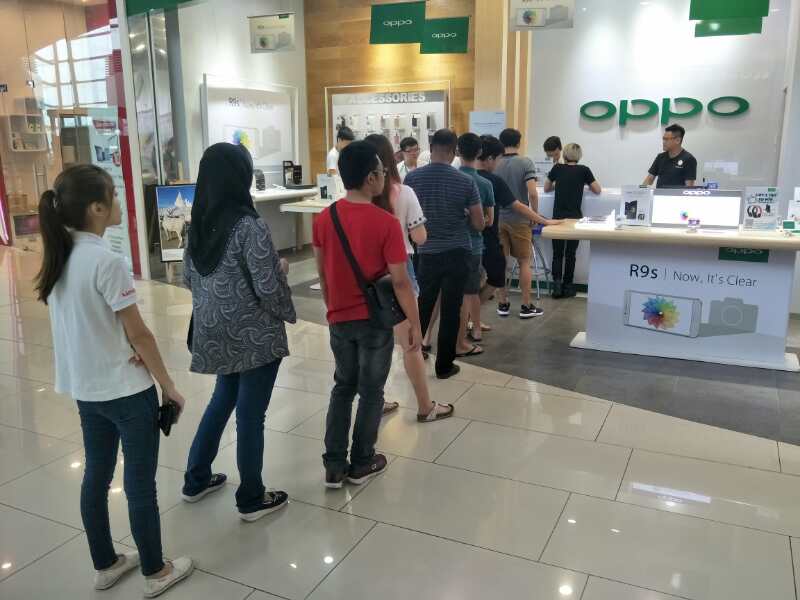 O-fans Saying Oh Yes! To the OPPO R9s Black Edition 38