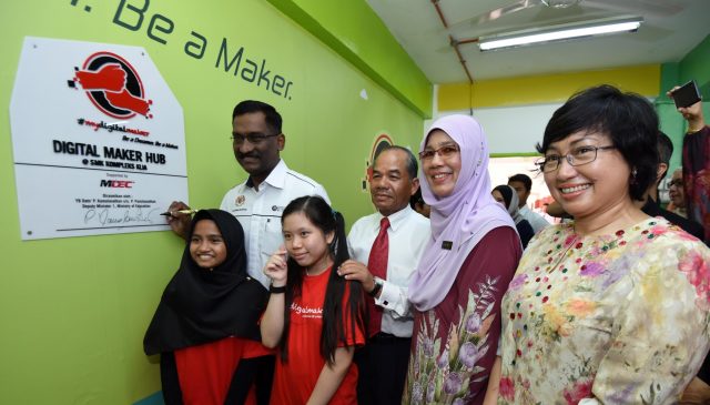 MDEC Launches "Kembara #mydigitalmaker bersama PINTAR" - Exposing digital education to rural schools 23