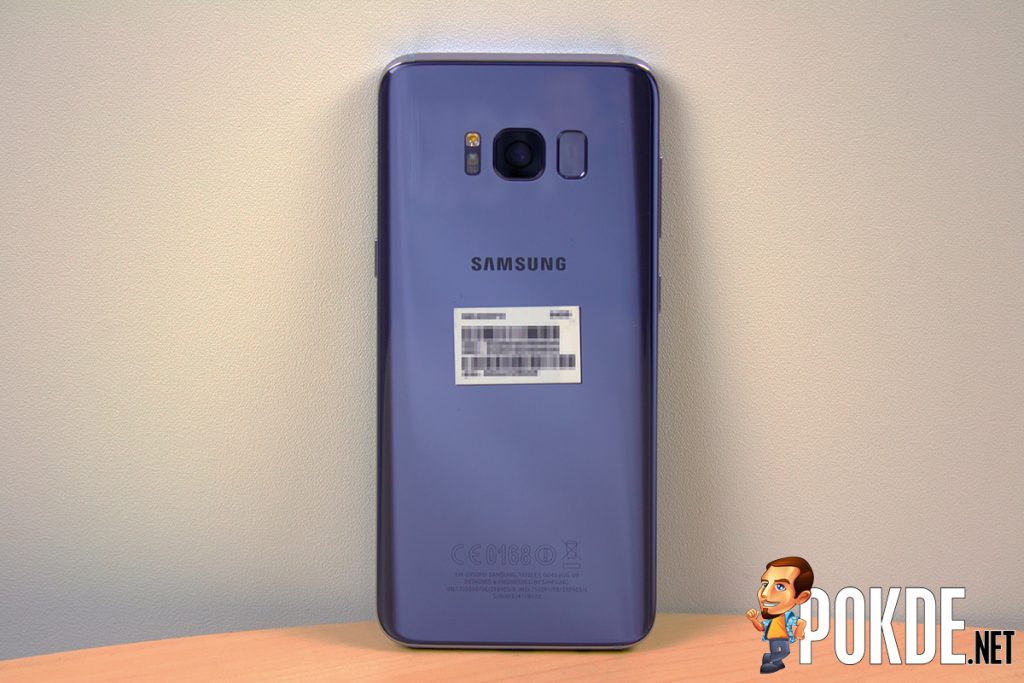Samsung Galaxy S8 Review feat. Alcantara Cover Case 33