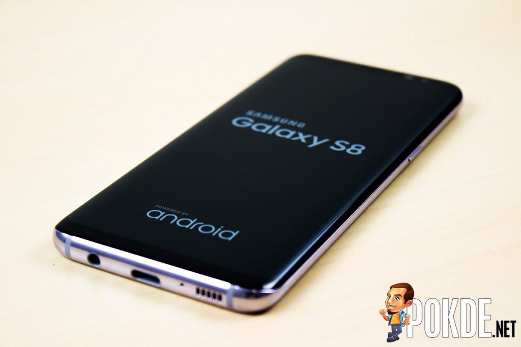 Samsung Galaxy S8 Review feat. Alcantara Cover Case 47