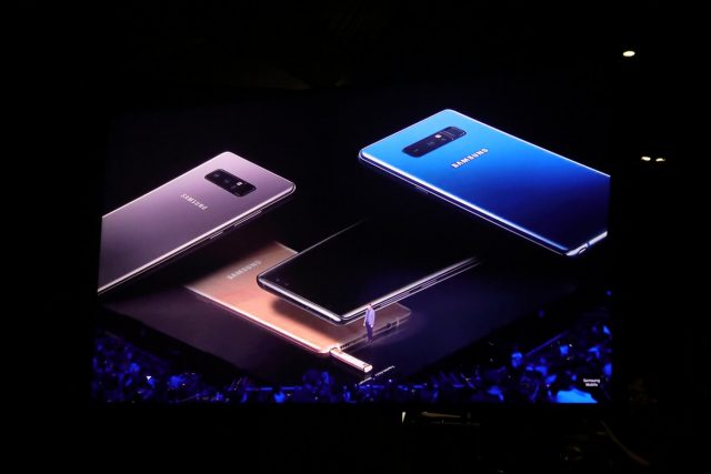 Samsung Lifts The Lid off The Samsung Galaxy Note 8 - A Note of redemption? 31