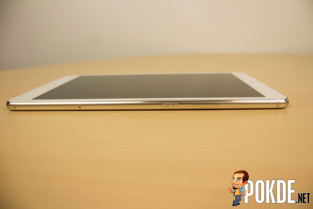 HUAWEI MediaPad M3 Lite Review ; Featuring Dual Harmon Kardon Speakers 31