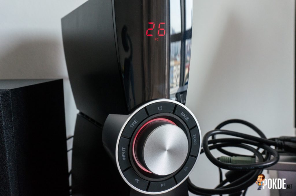 Edifier C2XB 2.1 multimedia speaker review; great looks, average sound 32