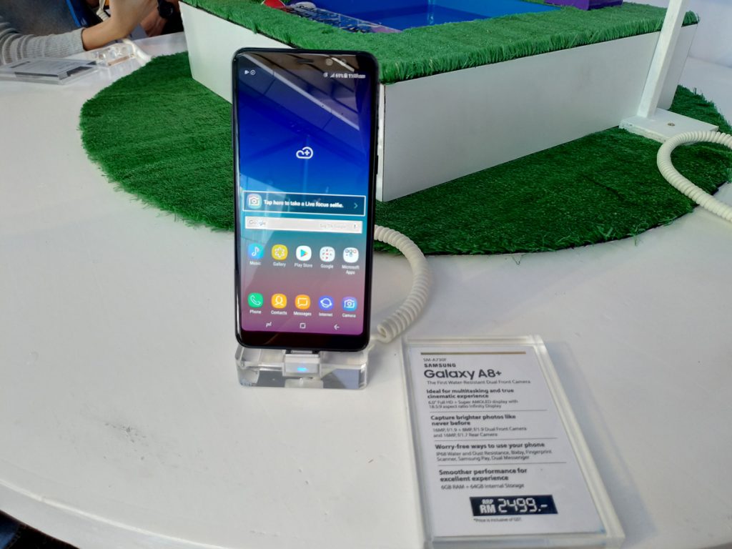 Samsung Galaxy A8 (2018) Officially Available In Malaysia - Featuring Dual Front Camera And IP68! 30