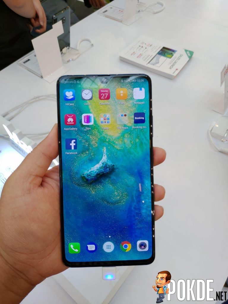 Huawei Mate 20 Series Officially Arrives In Malaysia - Massive crowds gathered for device's first day sales 30