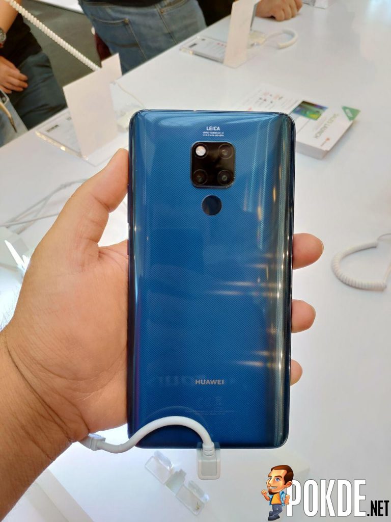 Huawei Mate 20 Series Officially Arrives In Malaysia - Massive crowds gathered for device's first day sales 44