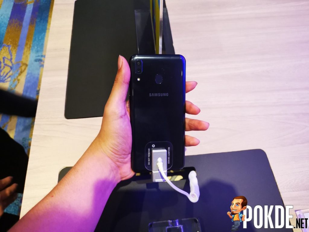 Samsung Galaxy M20 Officially Launched in Malaysia - Free Logitech and JBL Products