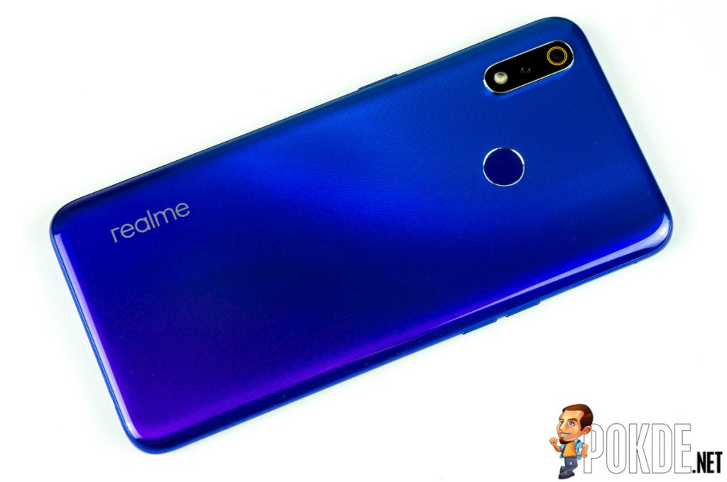 realme 3 Pro Review — upgraded hardware, refined software 31