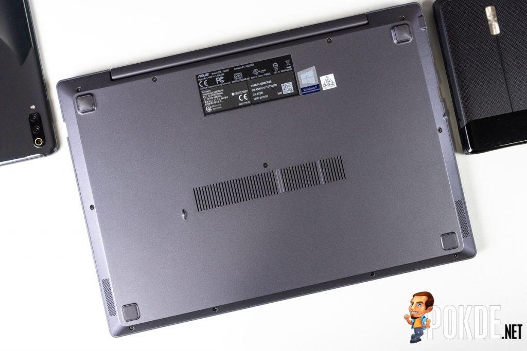 ASUS ExpertBook P5440 underside