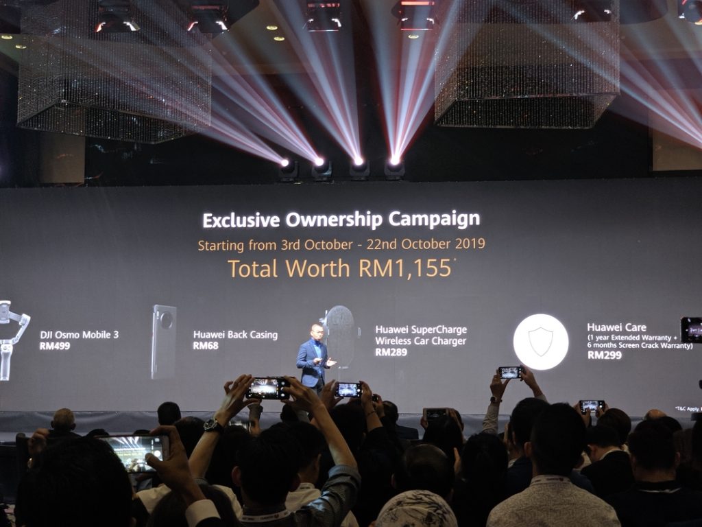 Own the HUAWEI Mate 30 Pro now with gifts worth RM1155 31