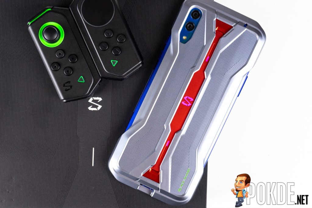 black shark 2 pro review case and gamepad