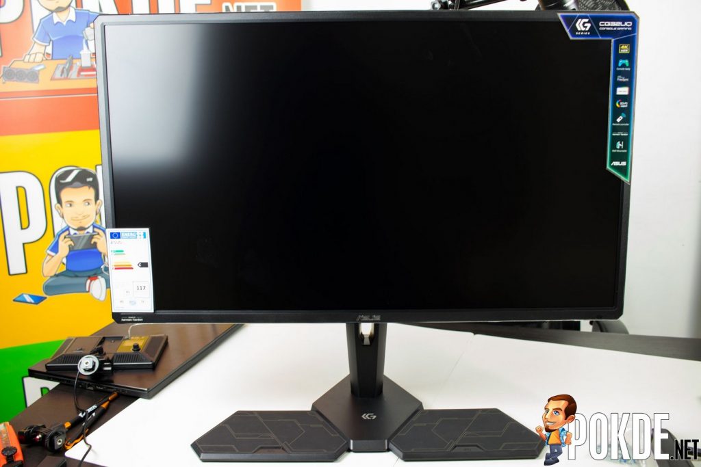 ASUS CG32UQ Console Gaming Monitor Review - It's Like a TV, But Better 33