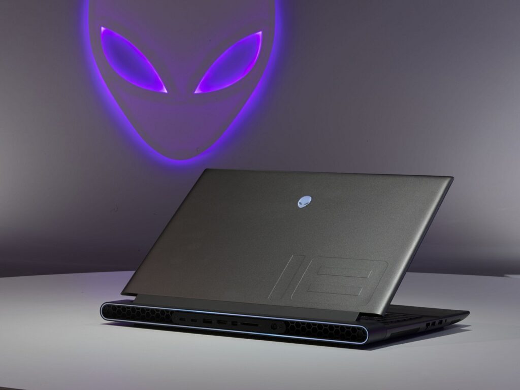 Alienware m18 and m16 Gaming Laptops Have Arrived in Malaysia