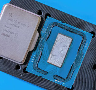 Intel's Core i9-14900KS Has Been Delidded, Pulls 432W In Overclocking