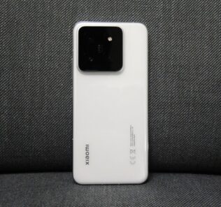 Xiaomi 14 Unboxing and First Impressions