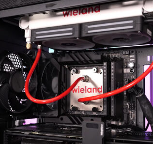 This AIO Doesn't Have A Pump, But It's Got Decent Thermal Performance 31