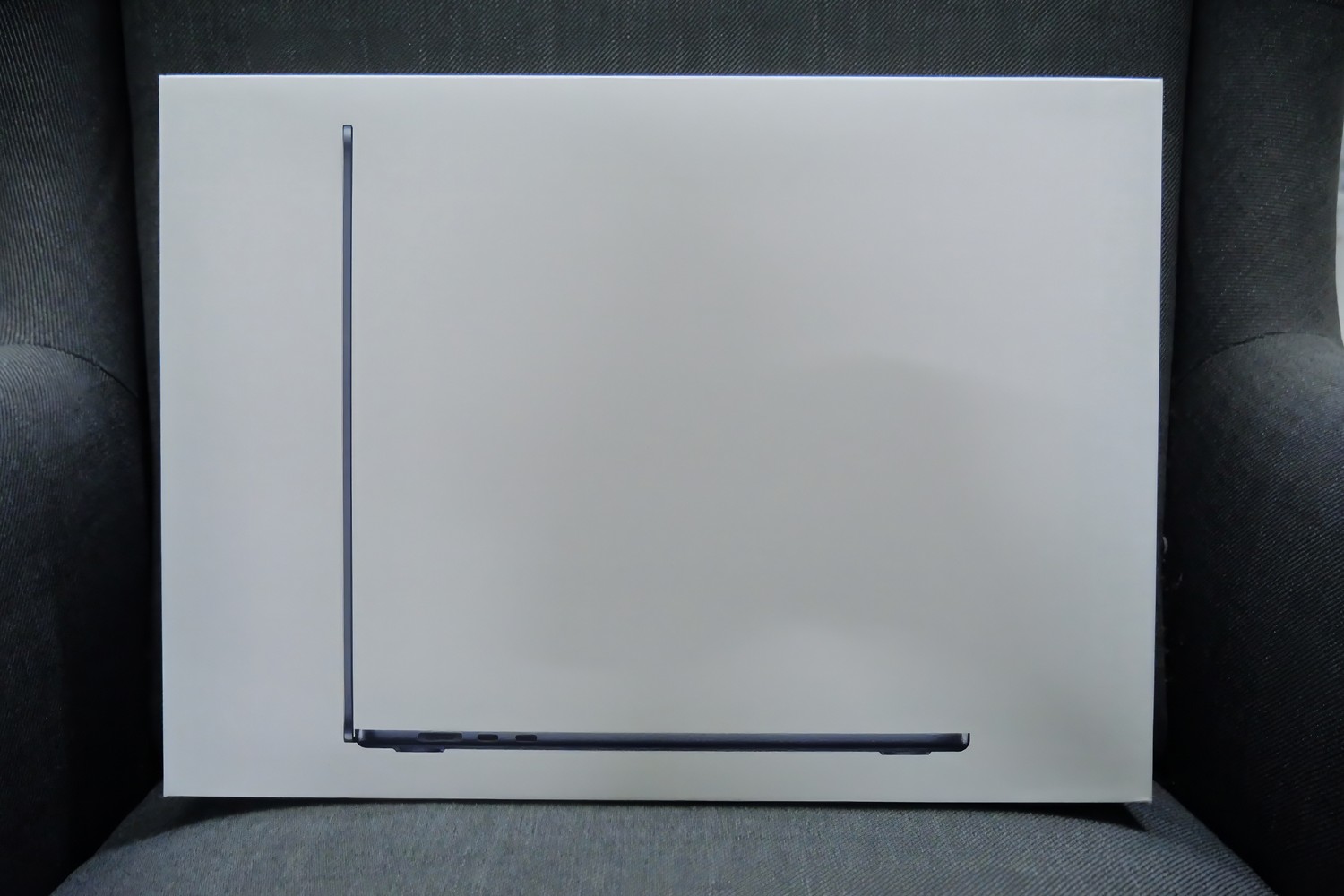 Apple MacBook Air M3 Unboxing and First Impressions