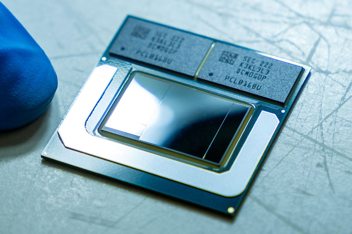 Intel Core Ultra 200V "Lunar Lake-V" Processors Max Out At 4P+4LPE Cores 9