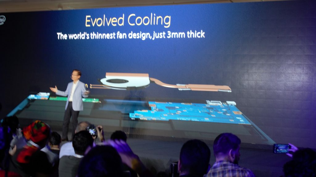 World's thinnest fan design at 3mm. Claiming it's throne LIVE before thousands of eyes.