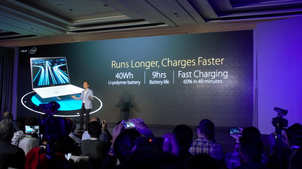 My UX305 runs on a 45W battery, so 40W is not really a shout. But fast charging? Who can say no to that?!